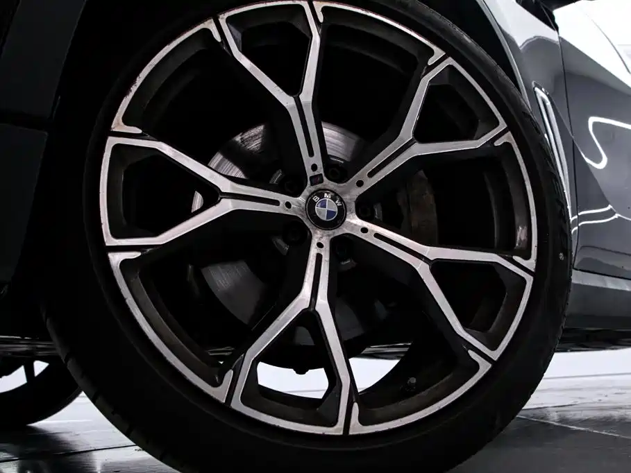 BMW X5 (Import) — миниатюра 19