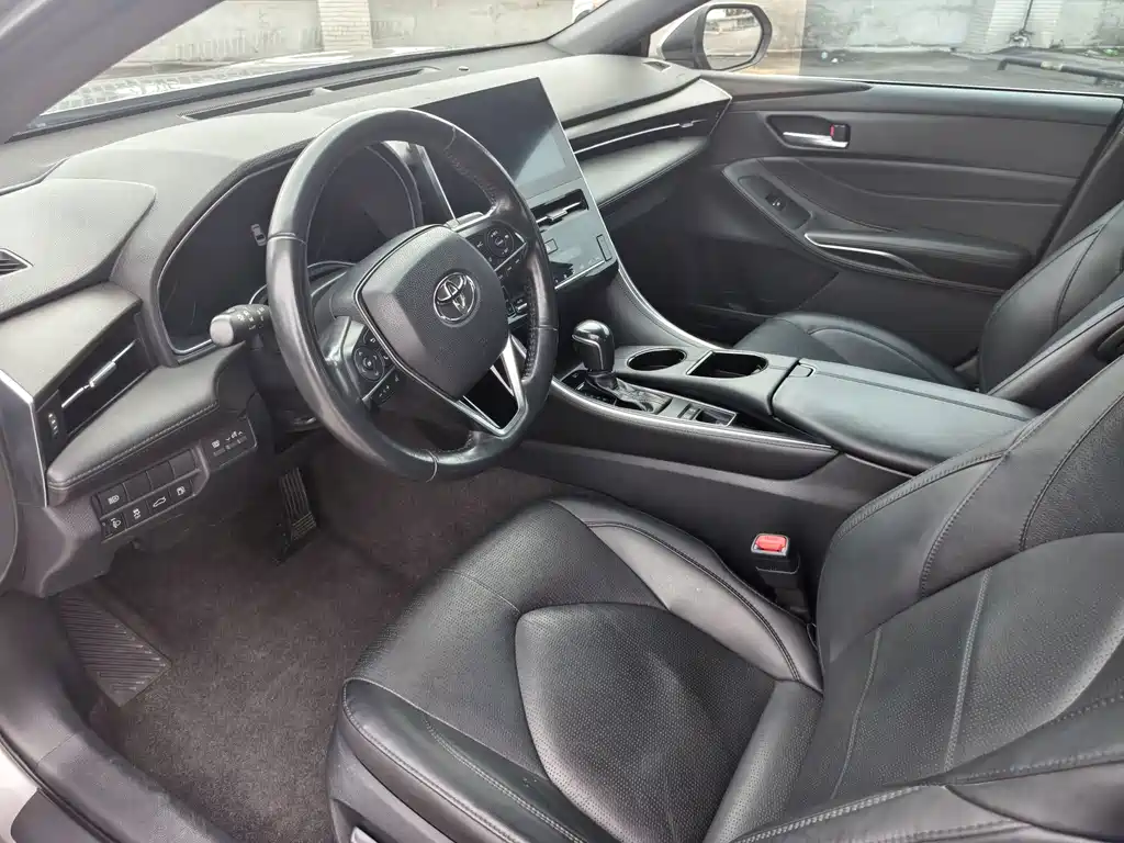 Toyota Avalon — миниатюра 10