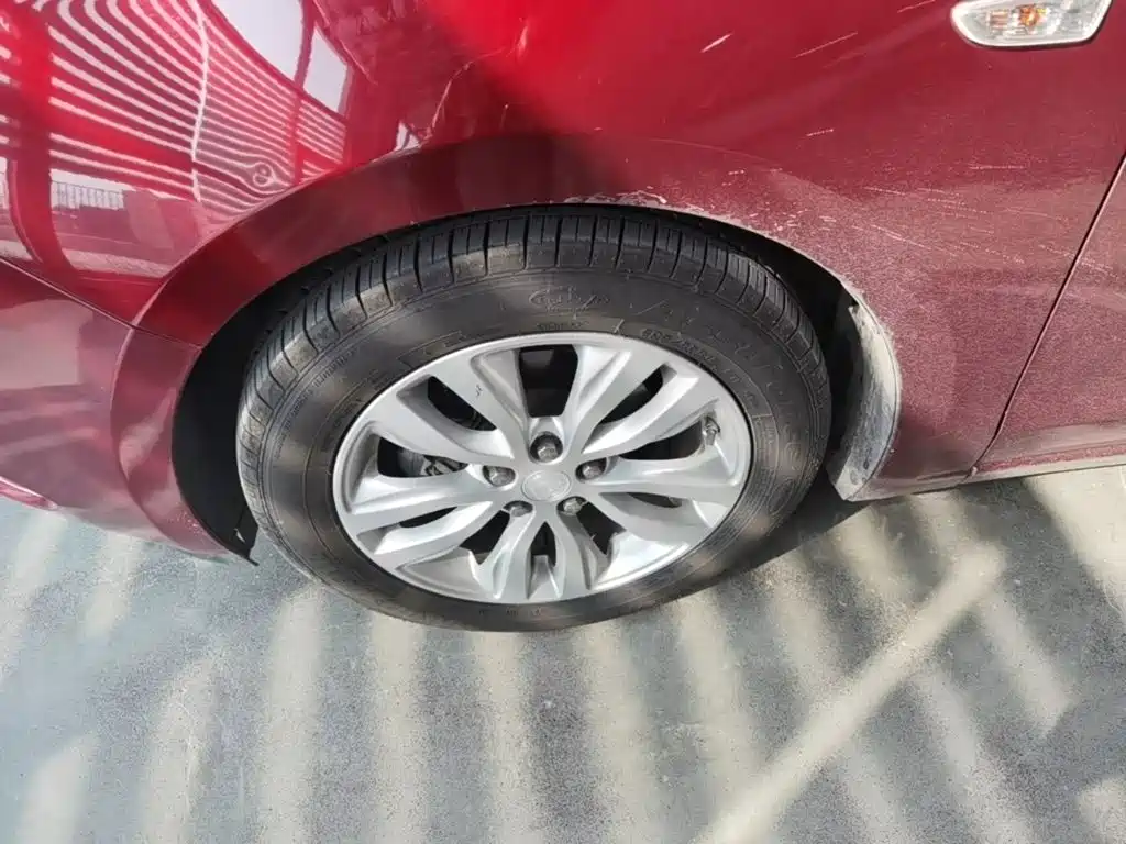 Buick Excelle — миниатюра 23