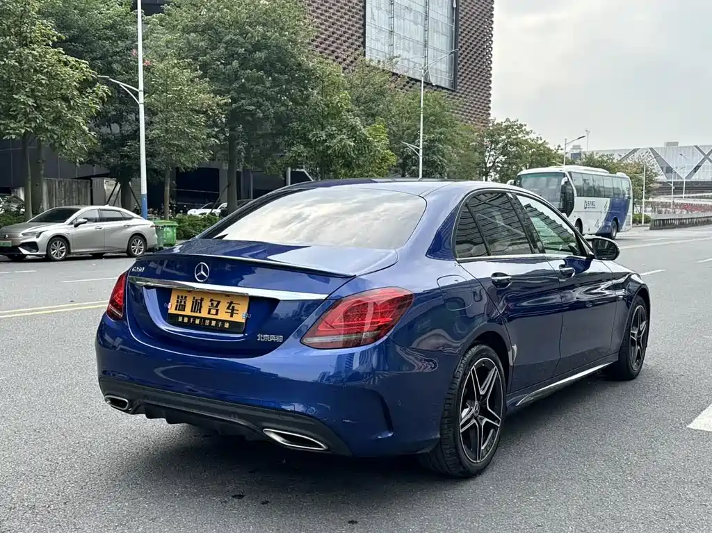 Mercedes-Benz C-Class — миниатюра 12