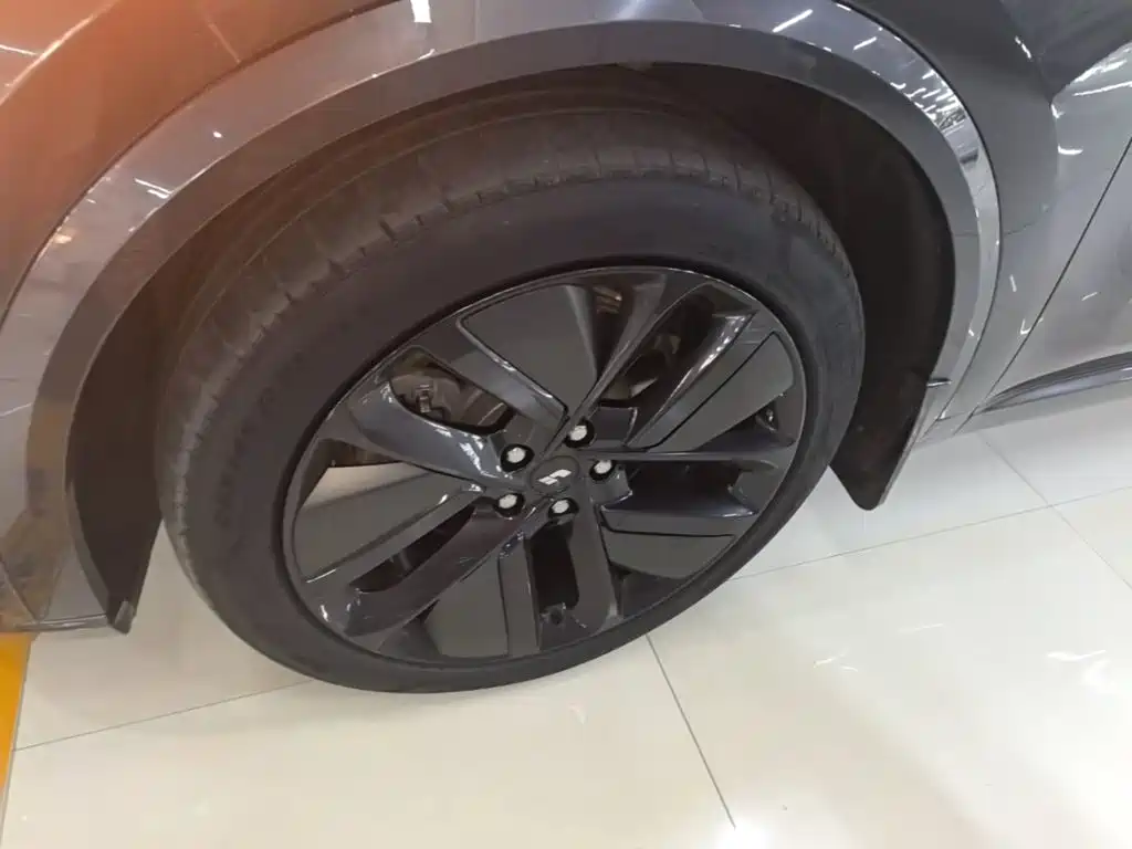 Li Auto Li L9 — миниатюра 23