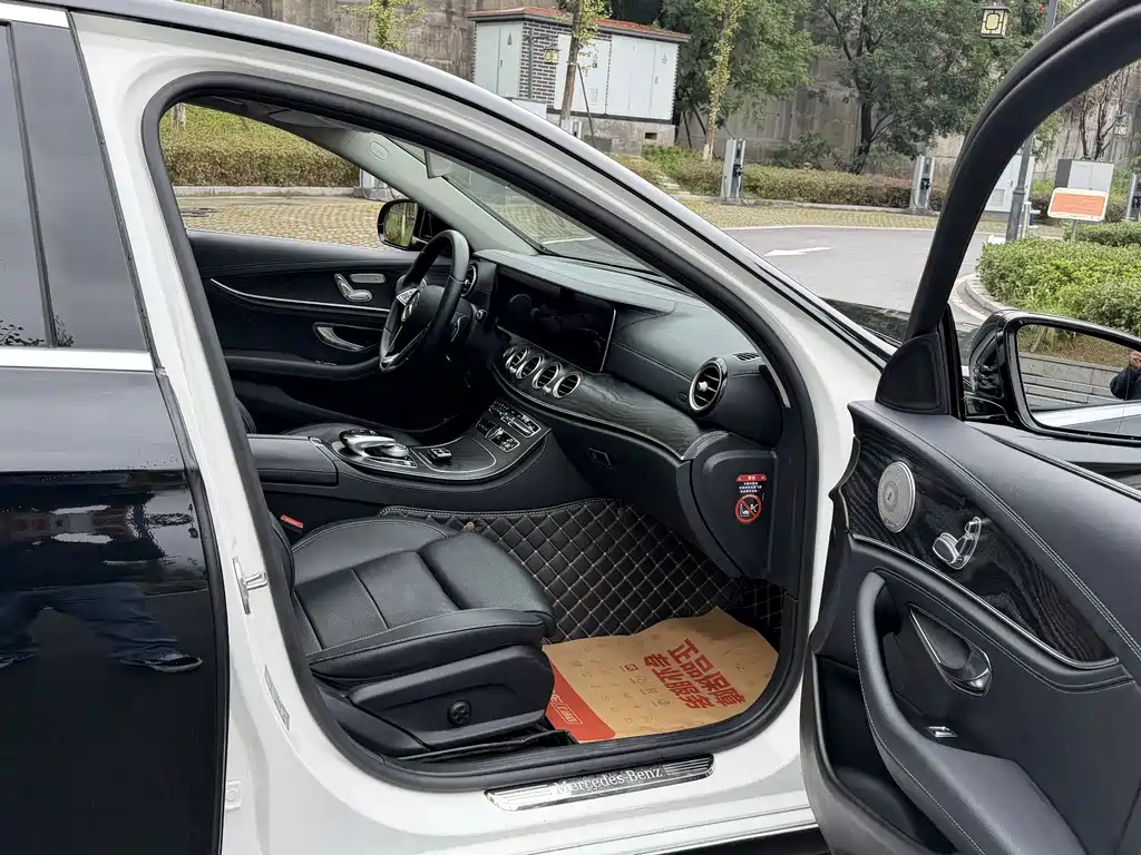 Mercedes-Benz E-Class E 2016 E 200 L Sport