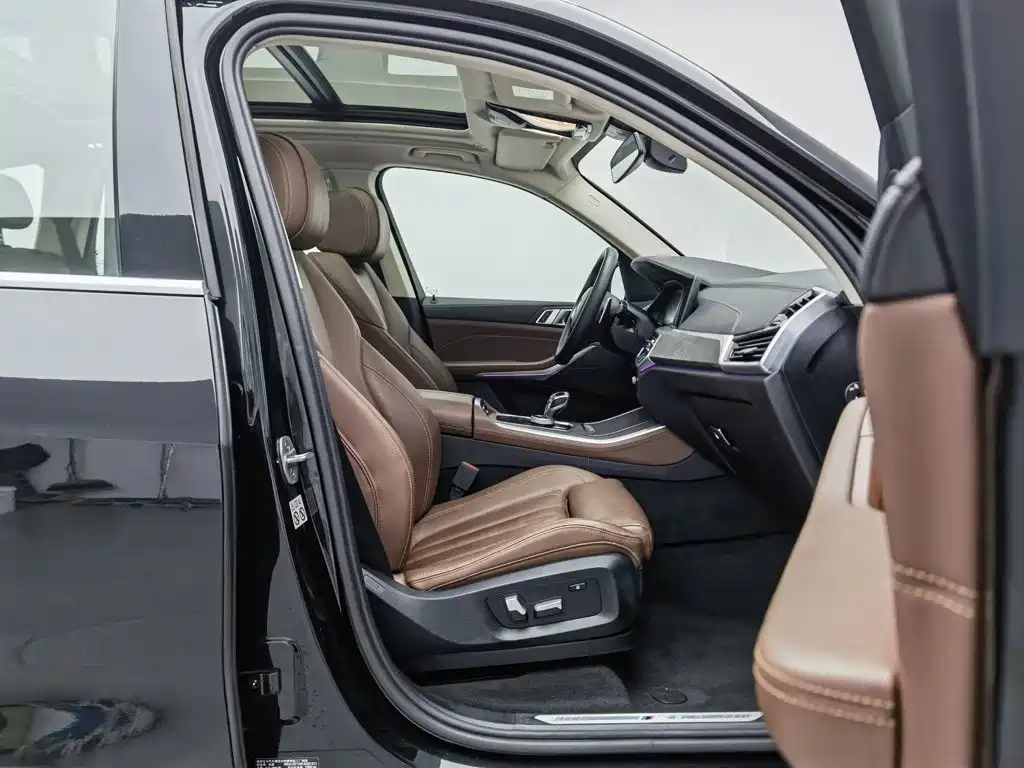 BMW X5 (Import) — миниатюра 23