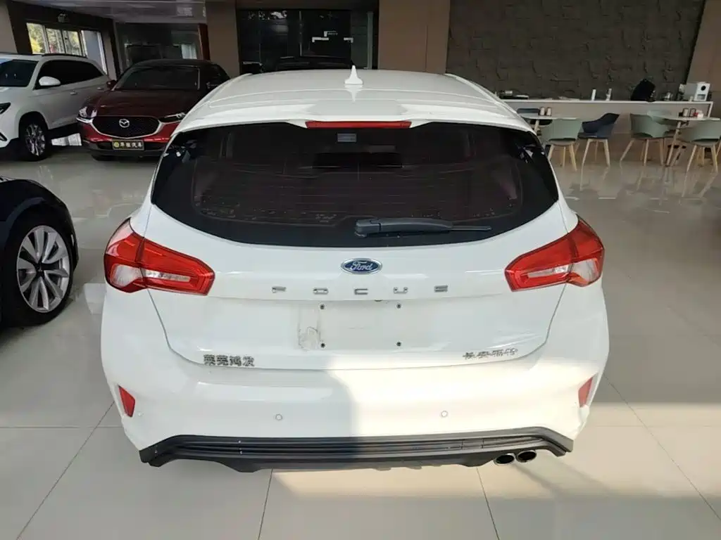 Ford Focus — миниатюра 6