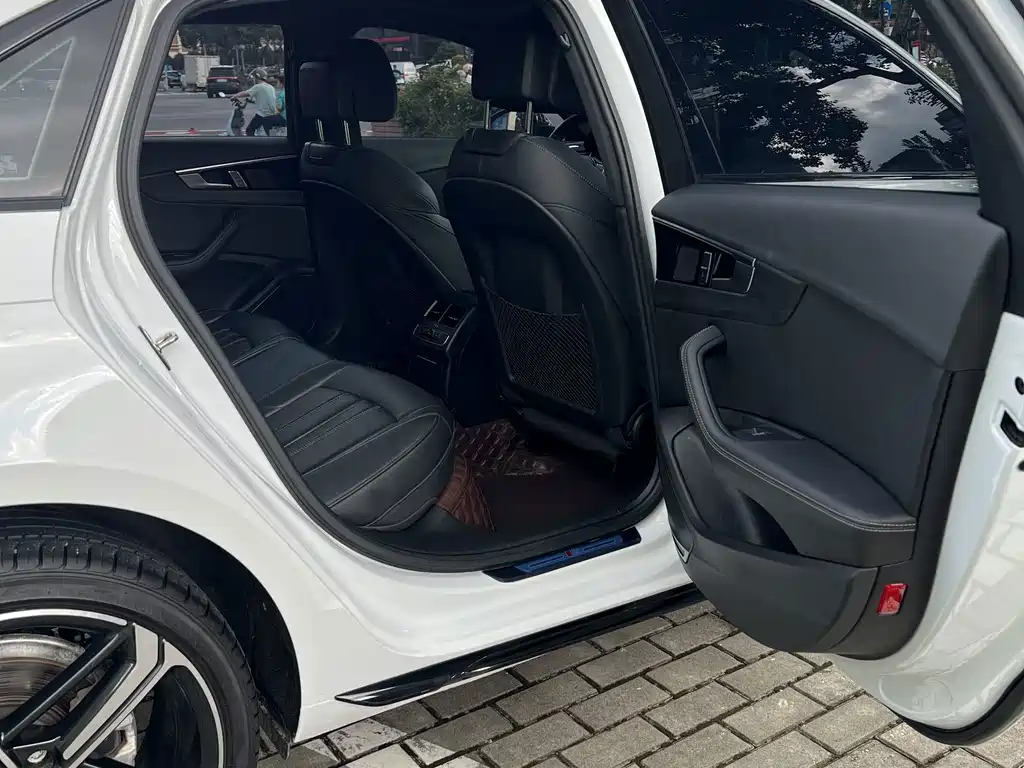 Audi A4L — миниатюра 6
