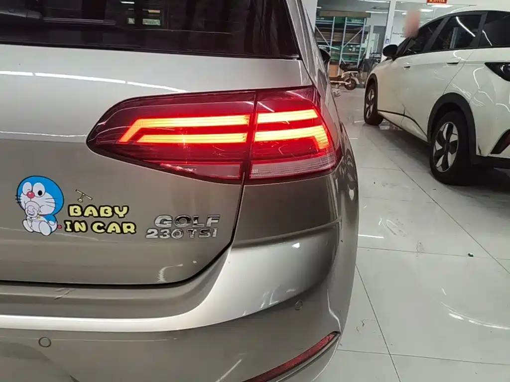 Volkswagen Golf — миниатюра 8