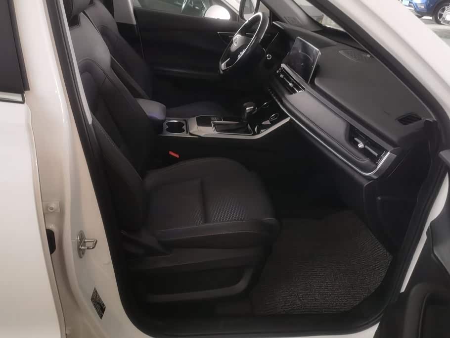 CHERY Tiggo 5x 1.5 л 2021 г. Белый, пробег 27400 км