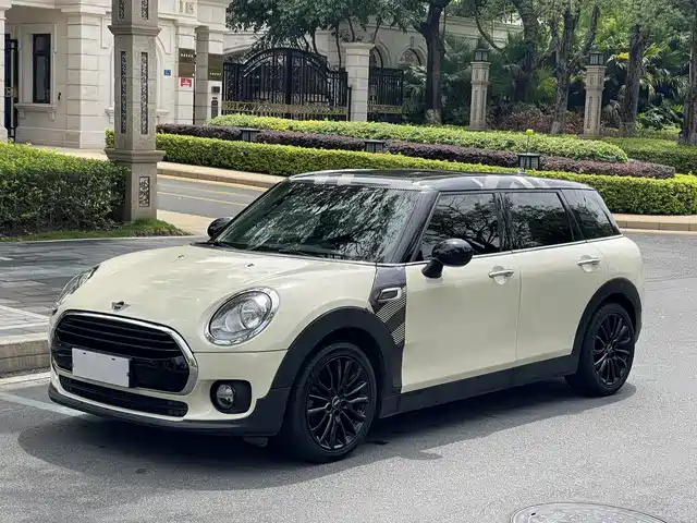 MINI CLUBMAN