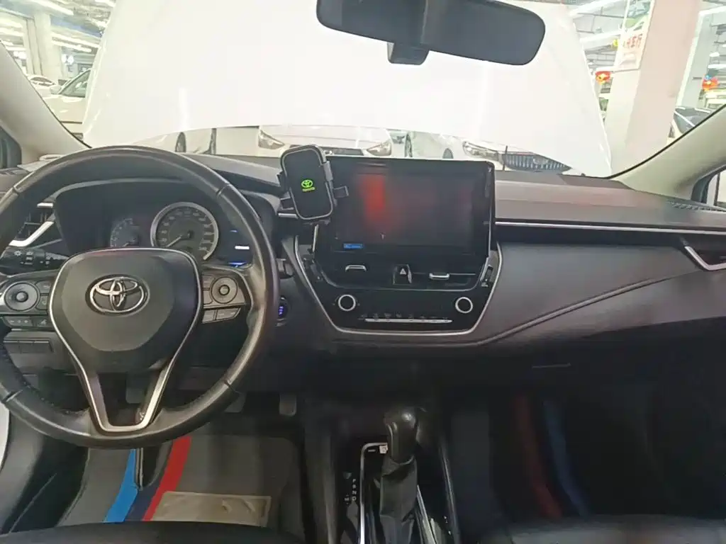 Toyota Corolla — миниатюра 13