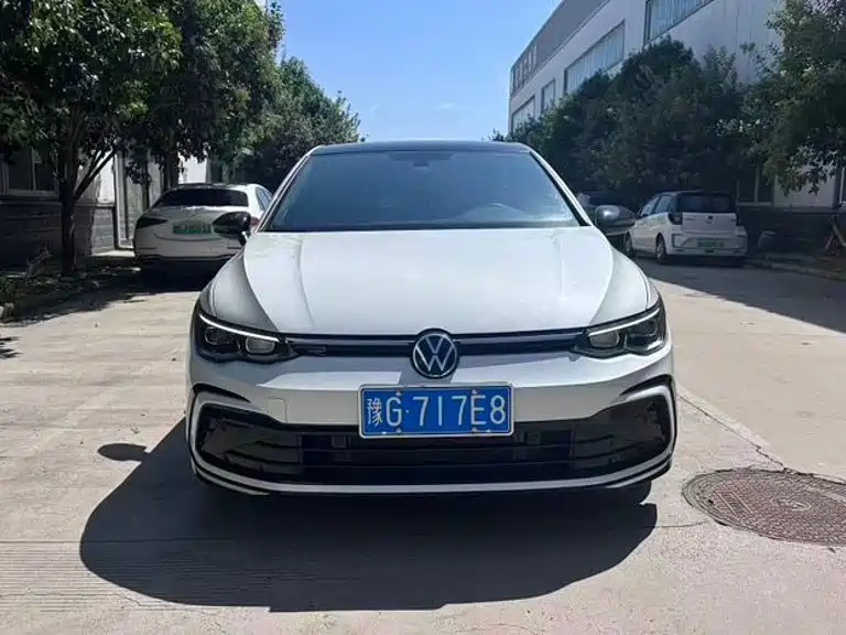 Volkswagen Golf — миниатюра 2