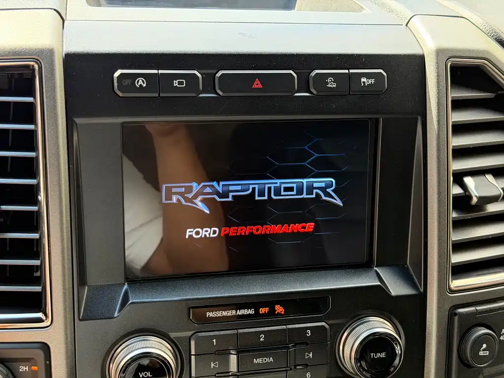 Ford F-150 Raptor — миниатюра 7