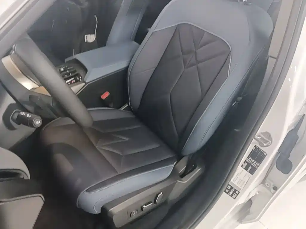BMW X3 — миниатюра 15