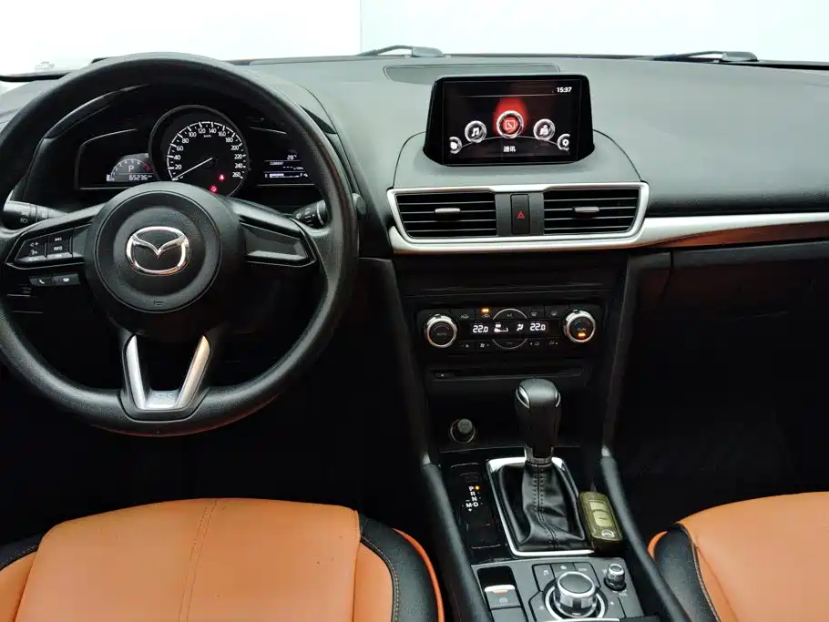 Mazda 3 Axela — миниатюра 12
