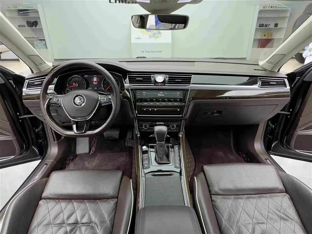 Volkswagen Phideon — миниатюра 11