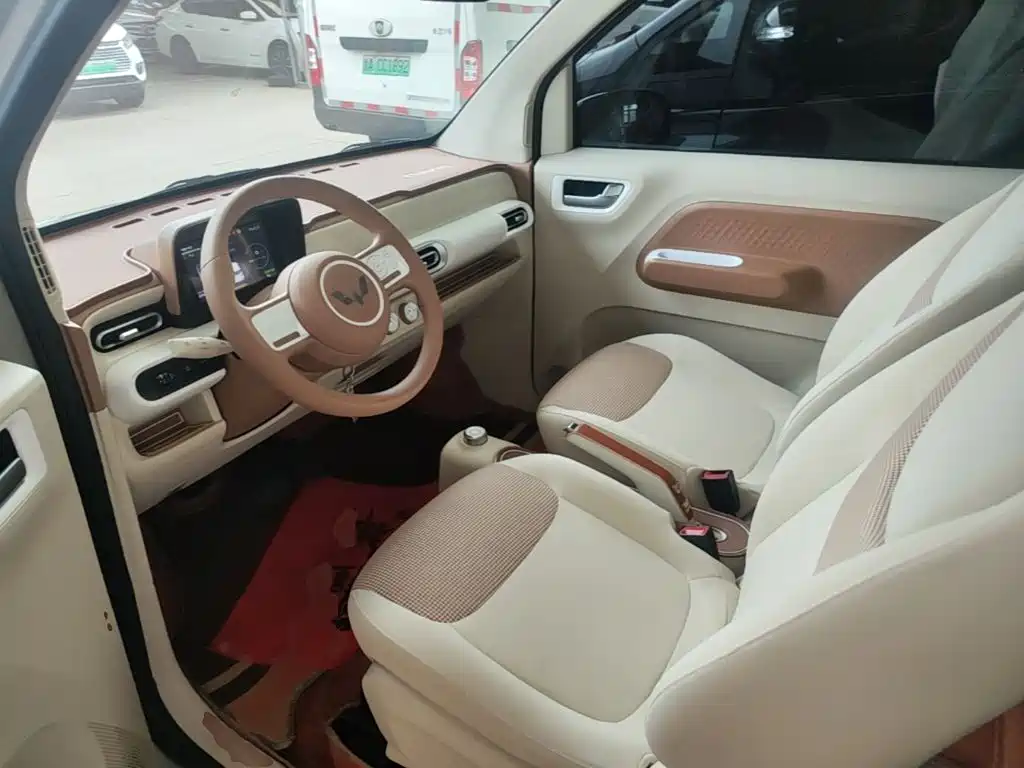 Wuling MINIEV — миниатюра 16
