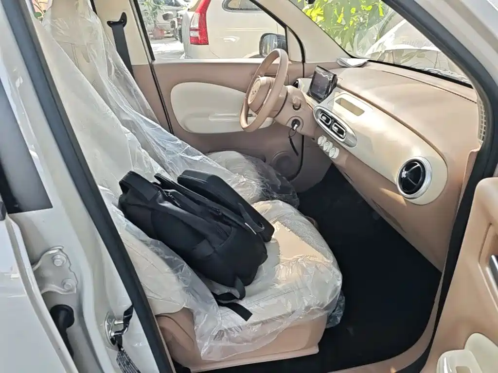 Wuling MINIEV — миниатюра 25