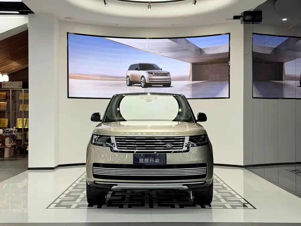 Land Rover Range Rover 2023 3.0 L6 400PS Long Wheelbase