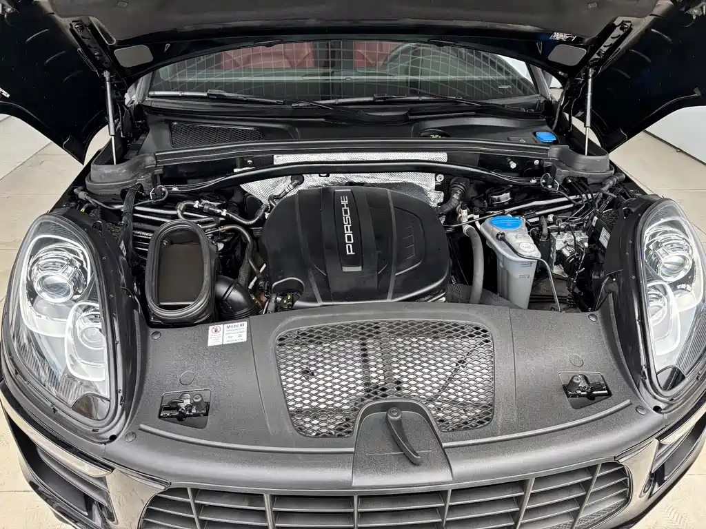Porsche Macan — миниатюра 31