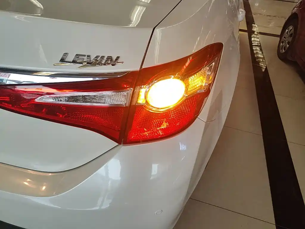 Toyota Levin — миниатюра 8