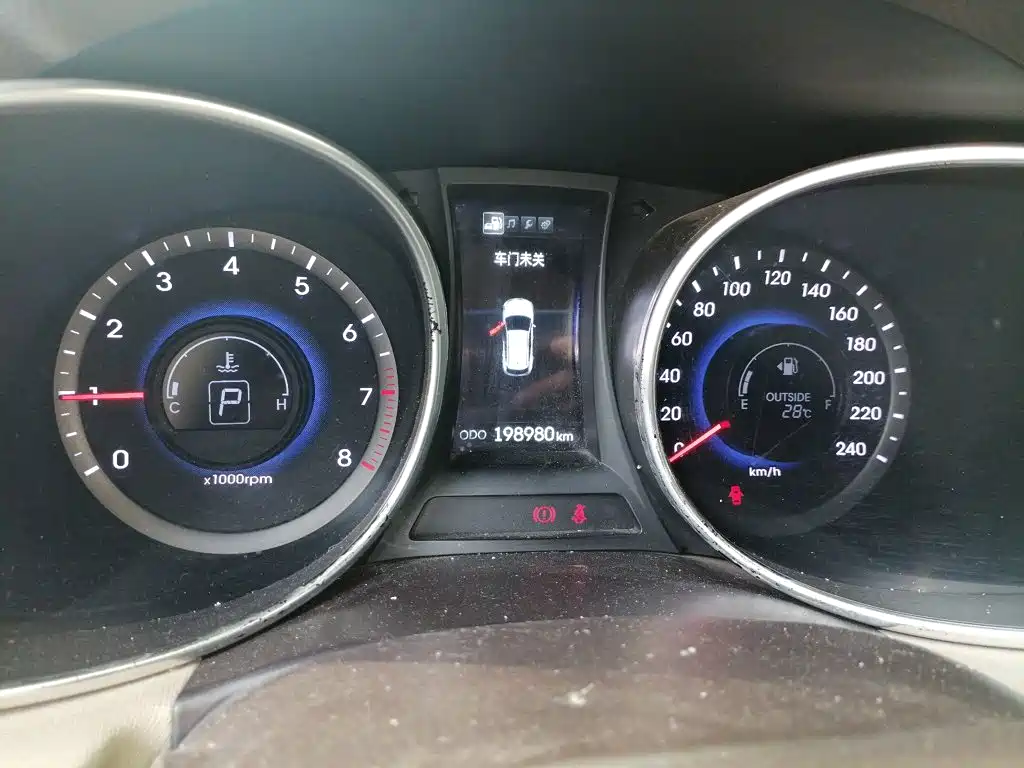 Hyundai Santa Fe — миниатюра 7