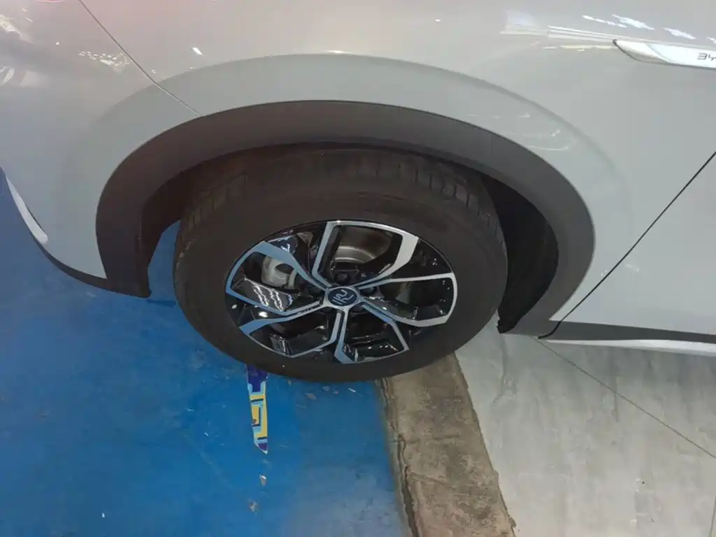 BYD Yuan Plus — миниатюра 23