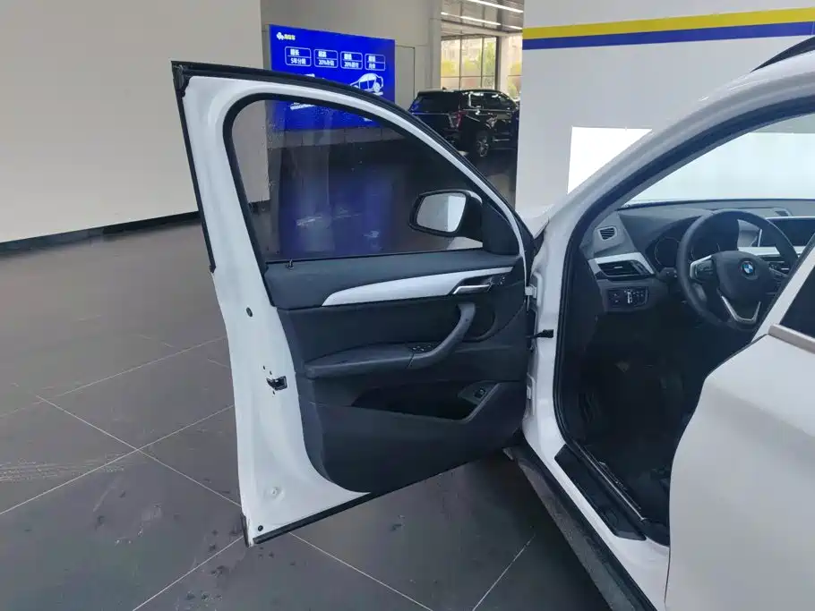 BMW X1 — миниатюра 7