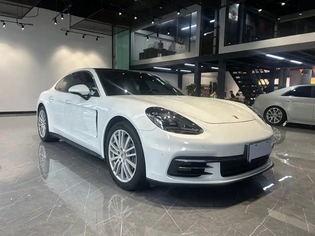 Porsche Panamera — миниатюра 3