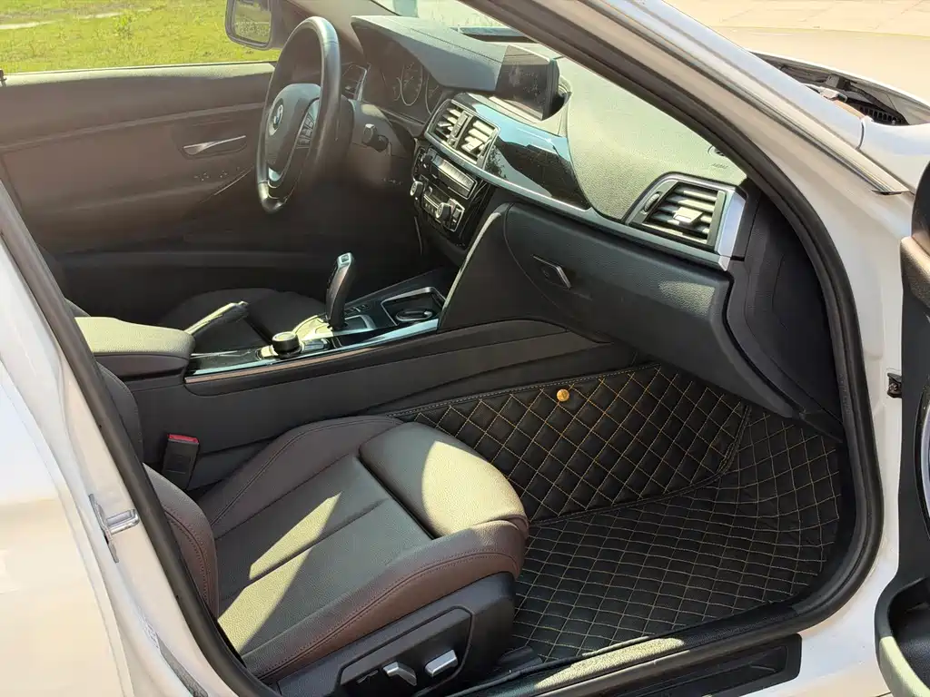 BMW 3 Series — миниатюра 18