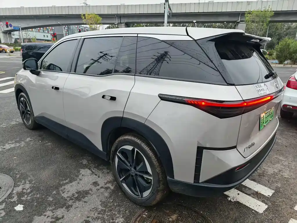 Toyota bZ3X — миниатюра 2
