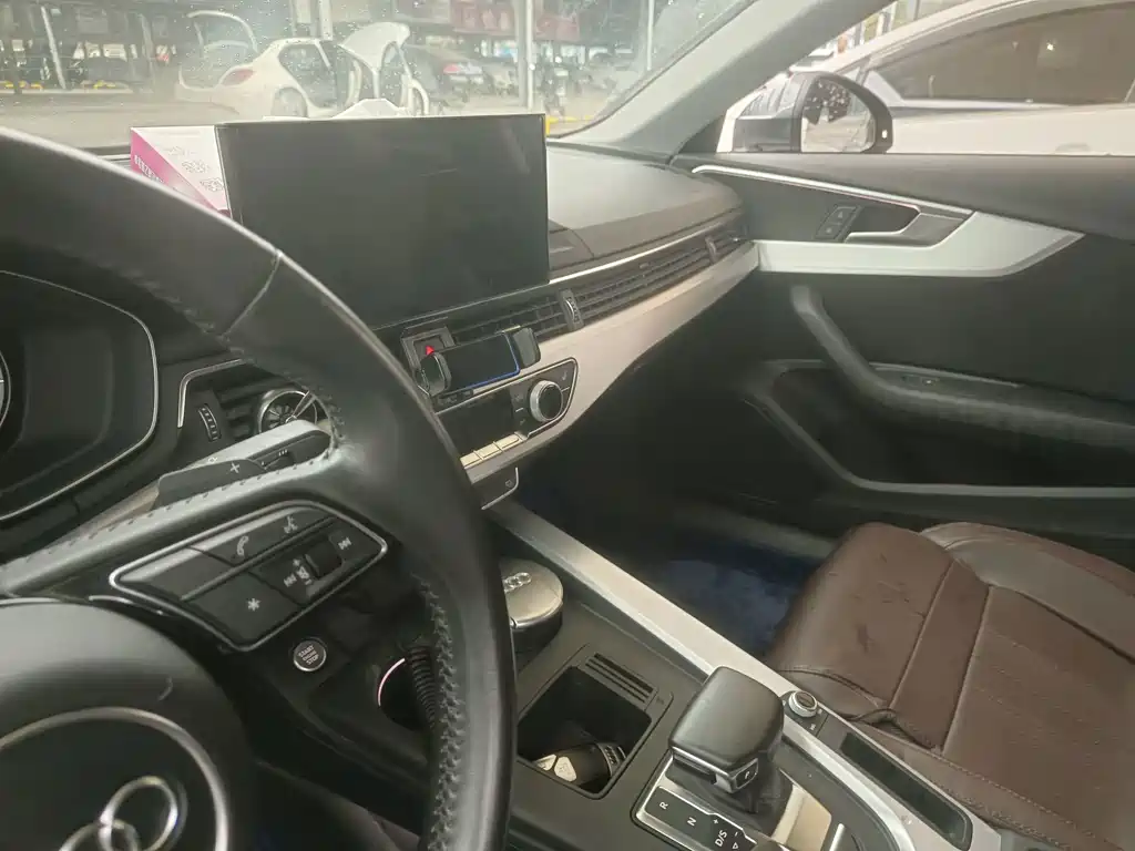 Audi A4L — миниатюра 7