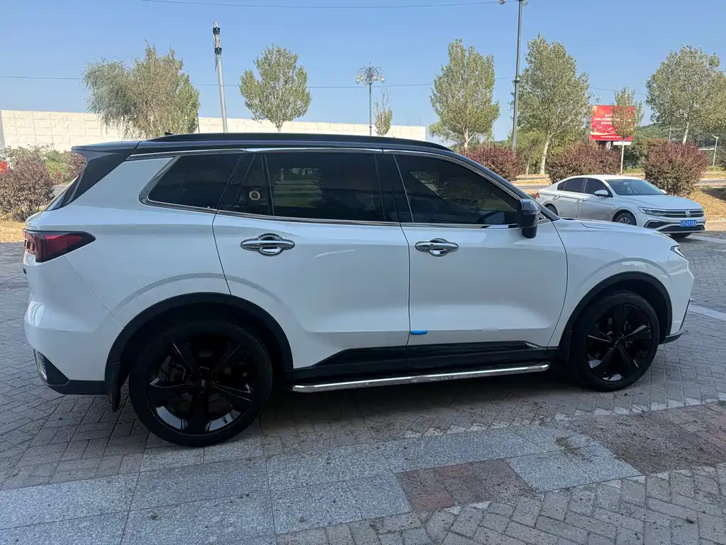 Ford Equator Sport — миниатюра 4
