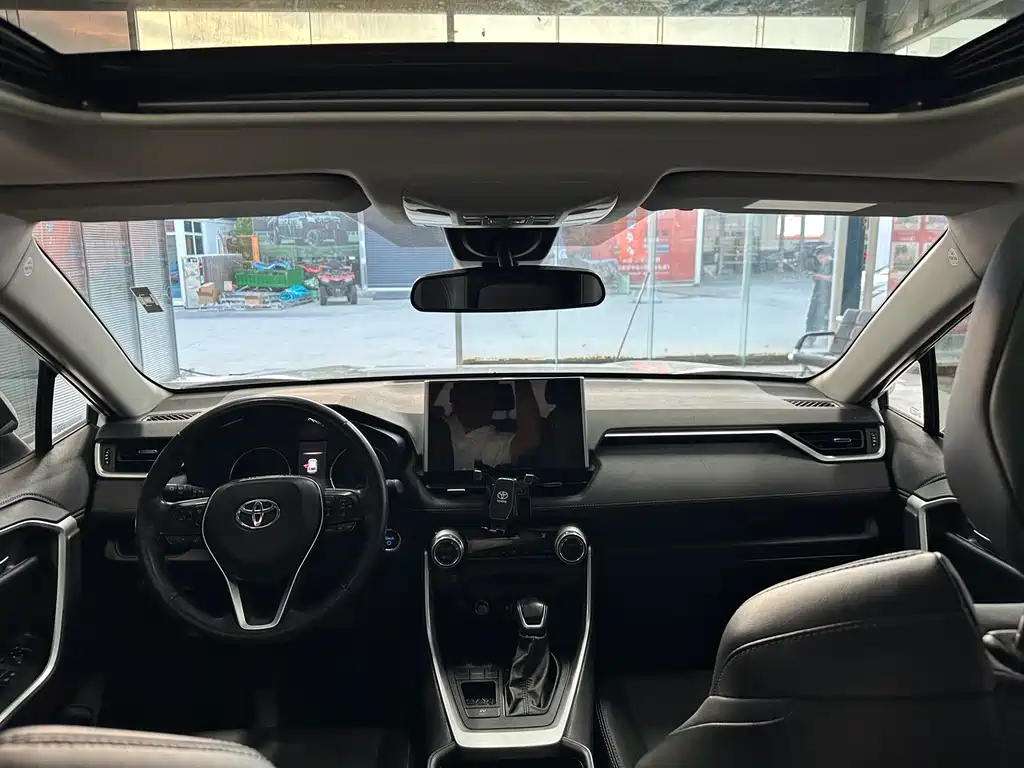 Toyota Wildlander — миниатюра 8