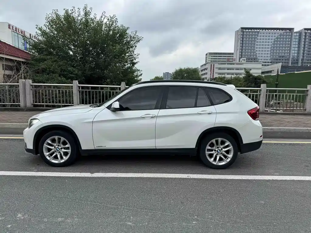 BMW X1 2015 sDrive18i Fashion