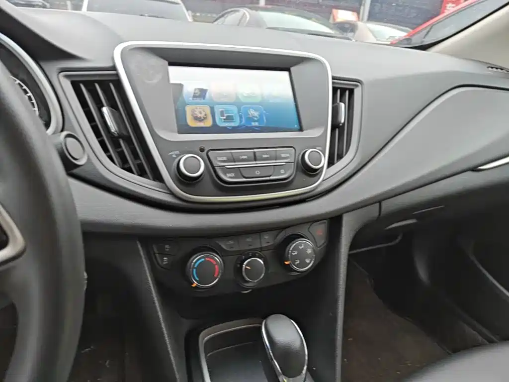Chevrolet Cavalier — миниатюра 13