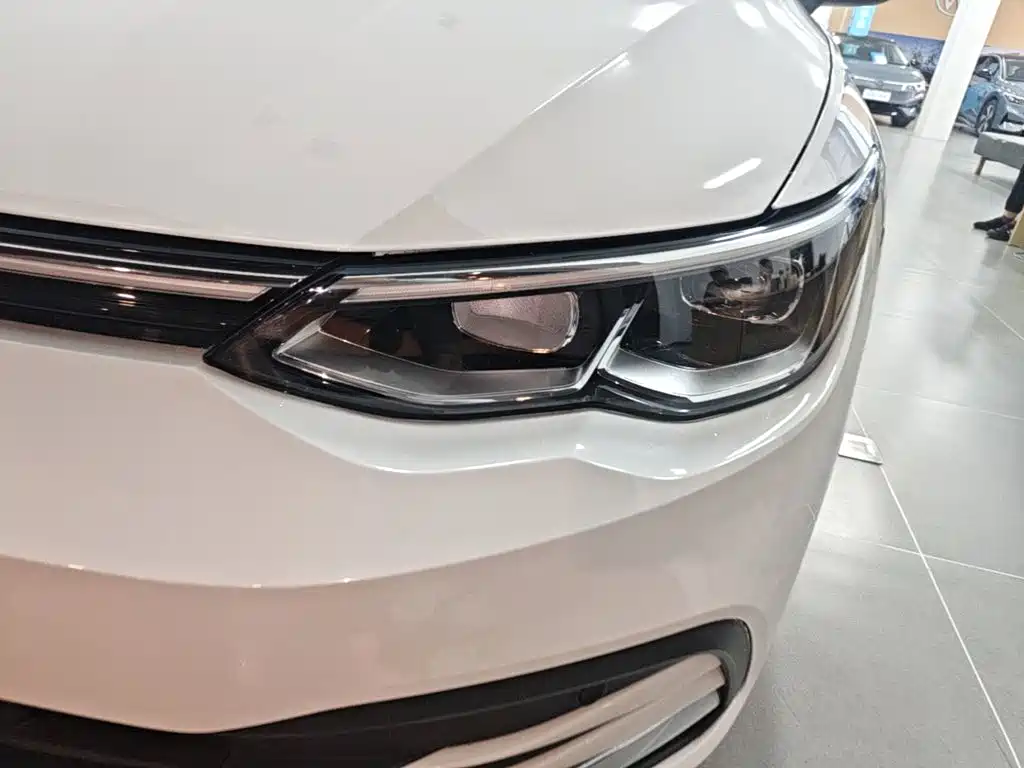 Volkswagen Golf — миниатюра 24