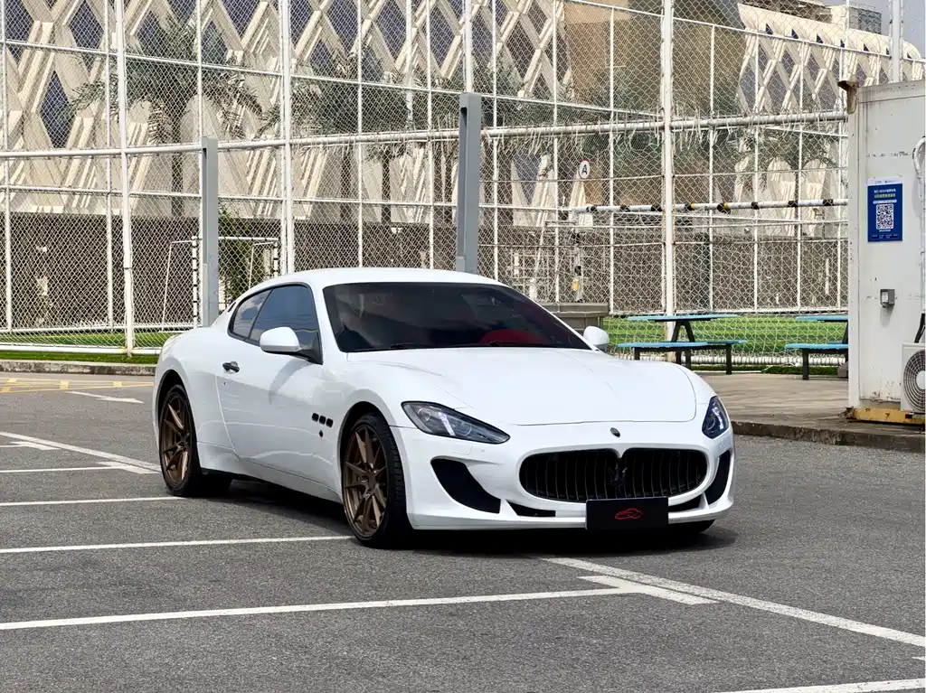Maserati GranTurismo — миниатюра 3