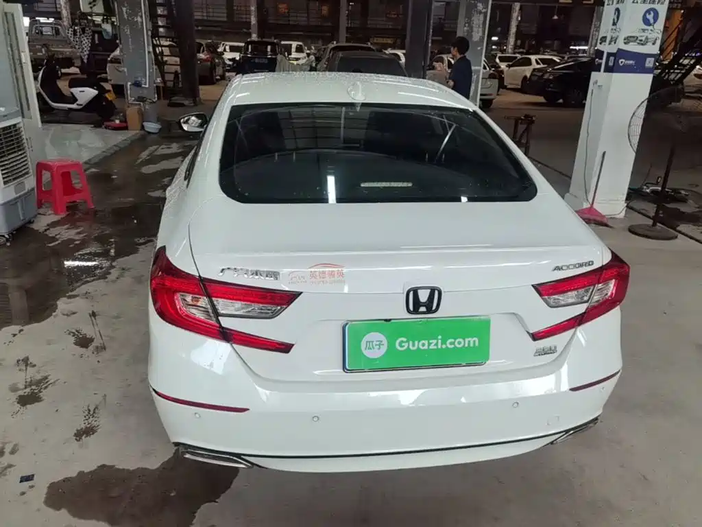 Honda Accord — миниатюра 6
