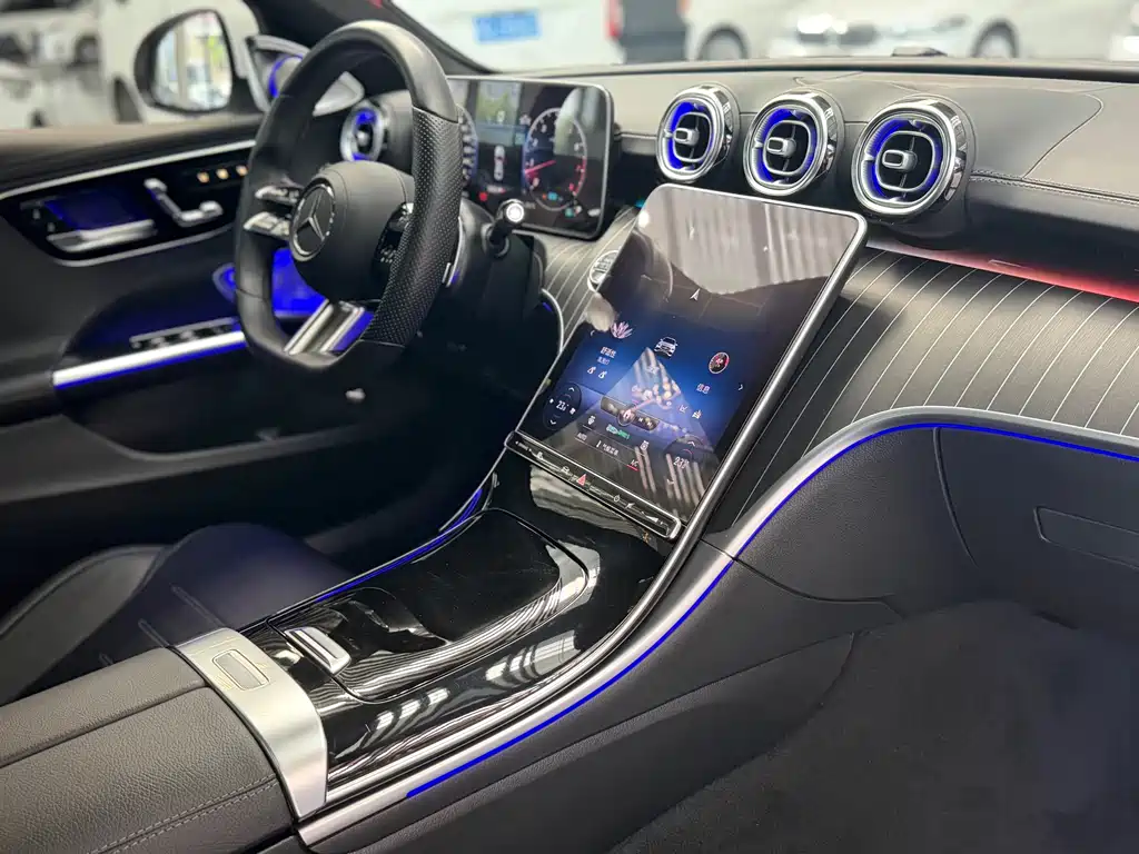 Mercedes-Benz C-Class — миниатюра 8