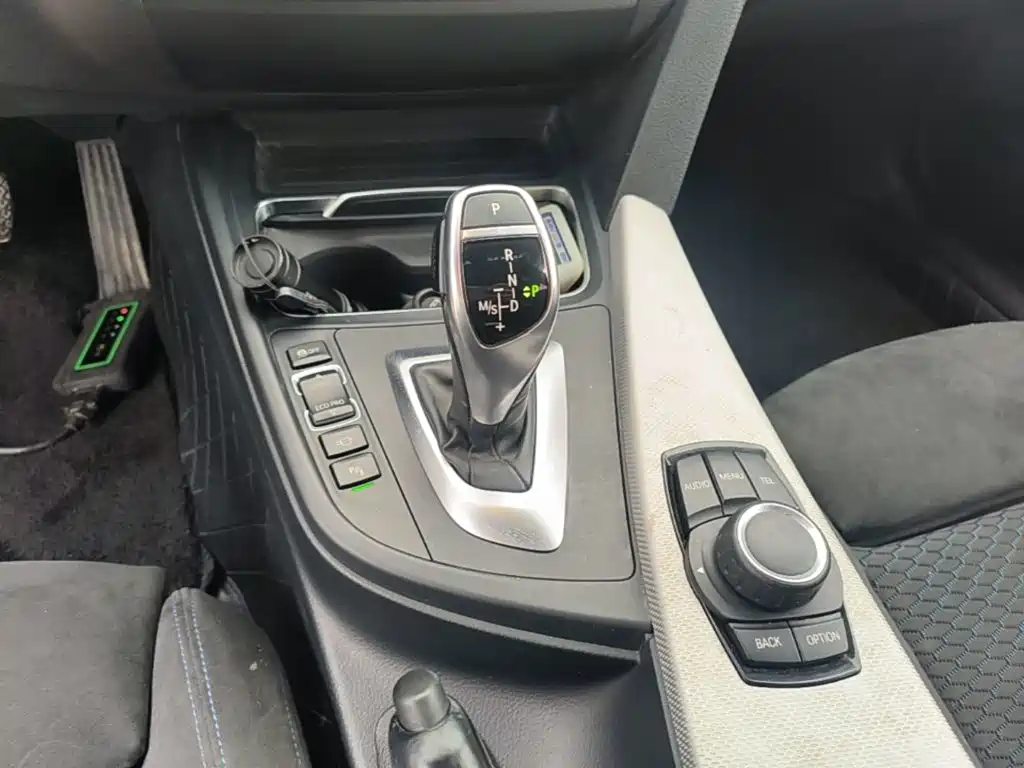 BMW 3 Series — миниатюра 14