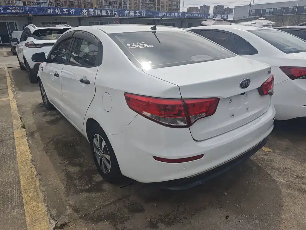 Kia K2 — миниатюра 16