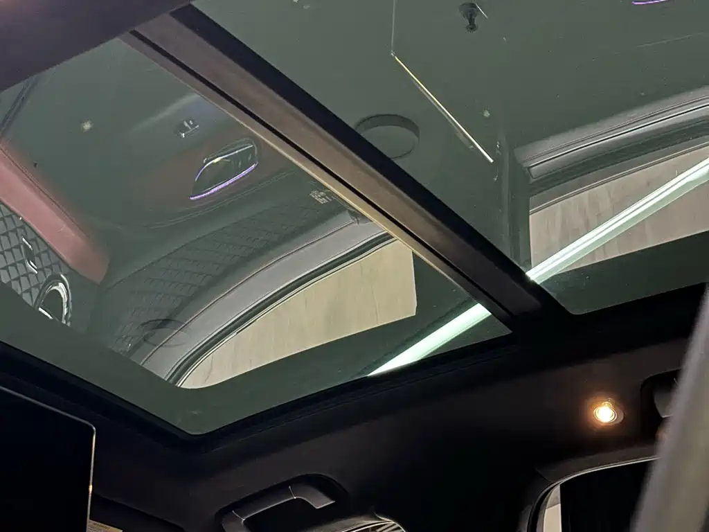 Bentley Bentayga — миниатюра 27
