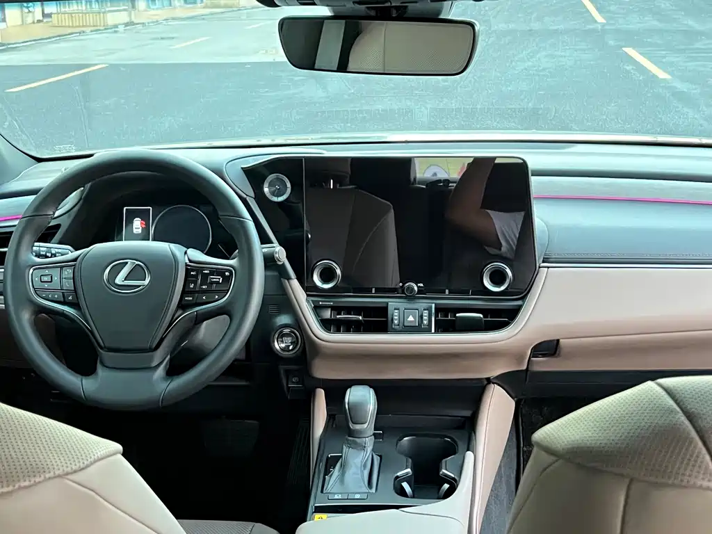 Lexus ES — миниатюра 8