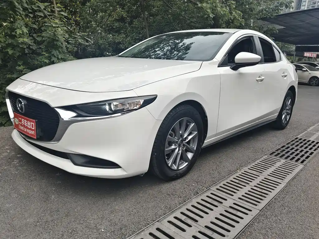 Mazda 3 Axela 2022