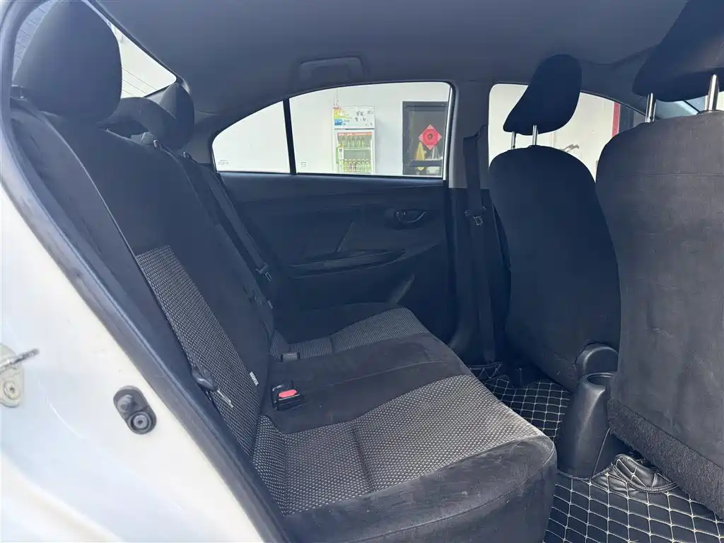Toyota Vios — миниатюра 6