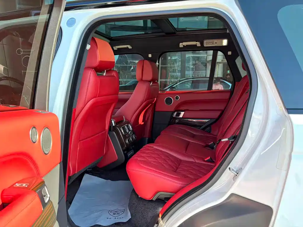 LAND ROVER RANGE ROVER