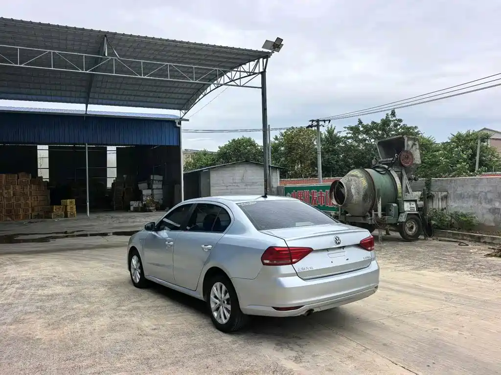 Volkswagen Lavida — миниатюра 5