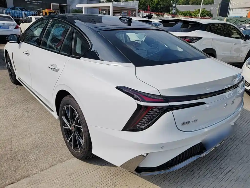 Hongqi Hongqi H6 — миниатюра 5