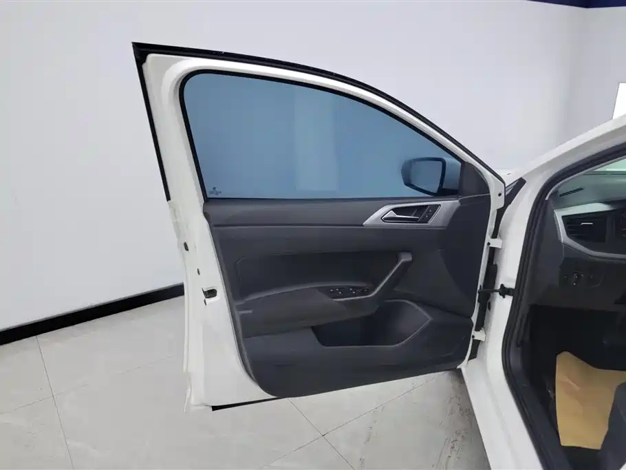Volkswagen Polo 2021 Plus 1.5L AT