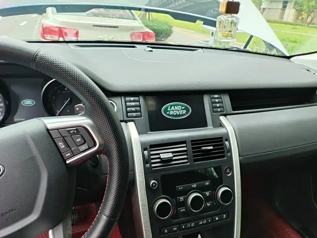 Land Rover Discovery Sport — миниатюра 14