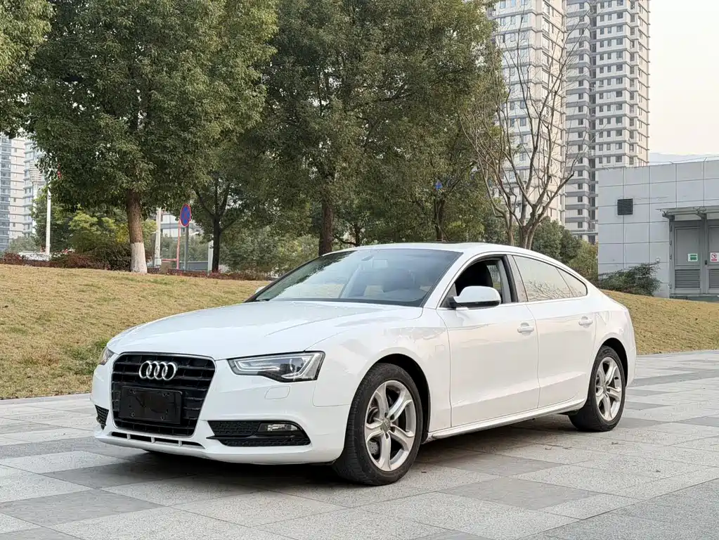 Audi A5 (Import)